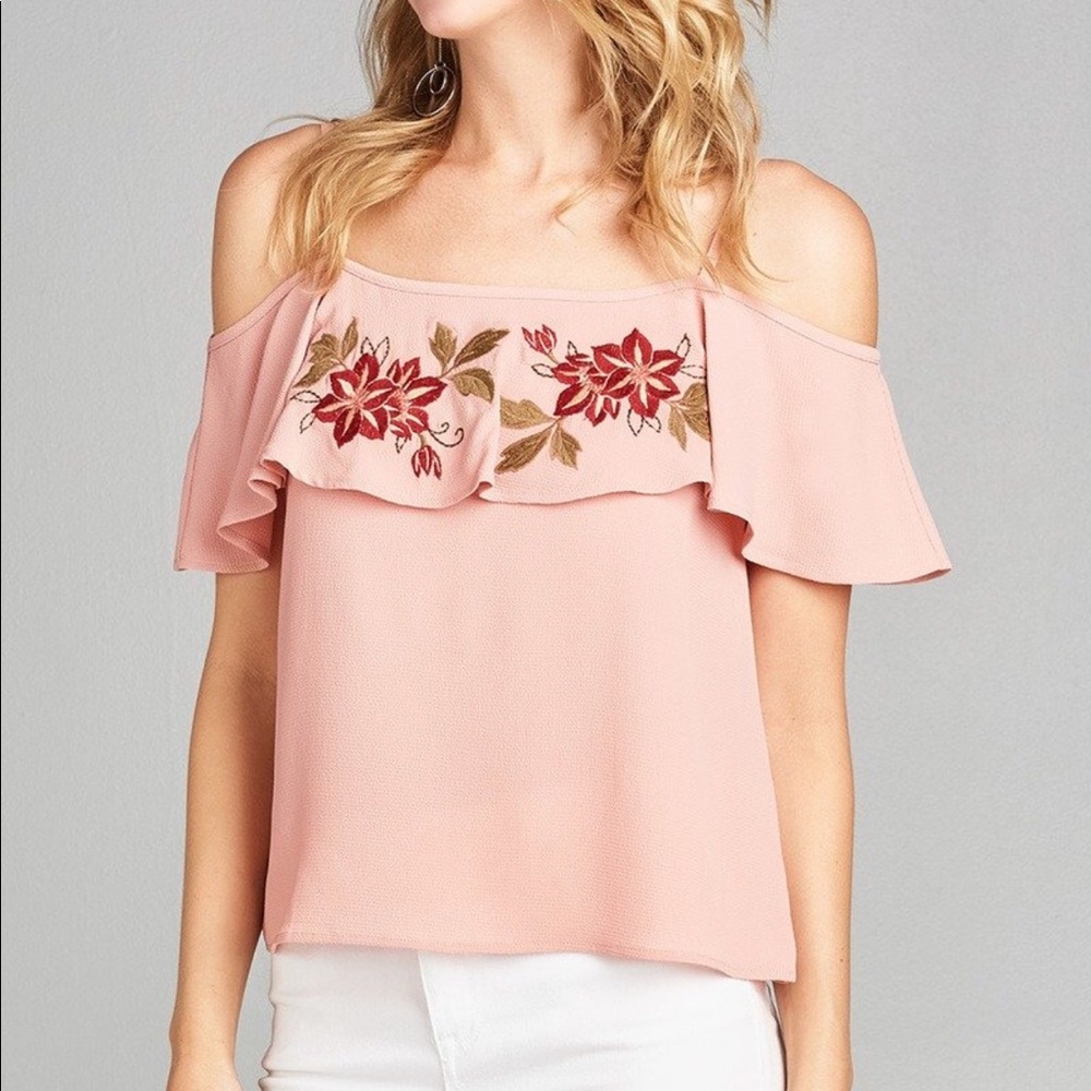 Plus Size Off the Shoulder Embroidery Top
